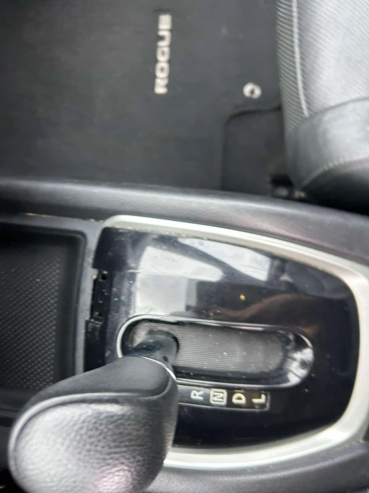 Nissan Rogue * AWD 4dr SL * АВТОКРЕДИТ БЕЗ ПЪРВОНАЧАЛНА ВНОСКА*, снимка 13 - Автомобили и джипове - 55071602