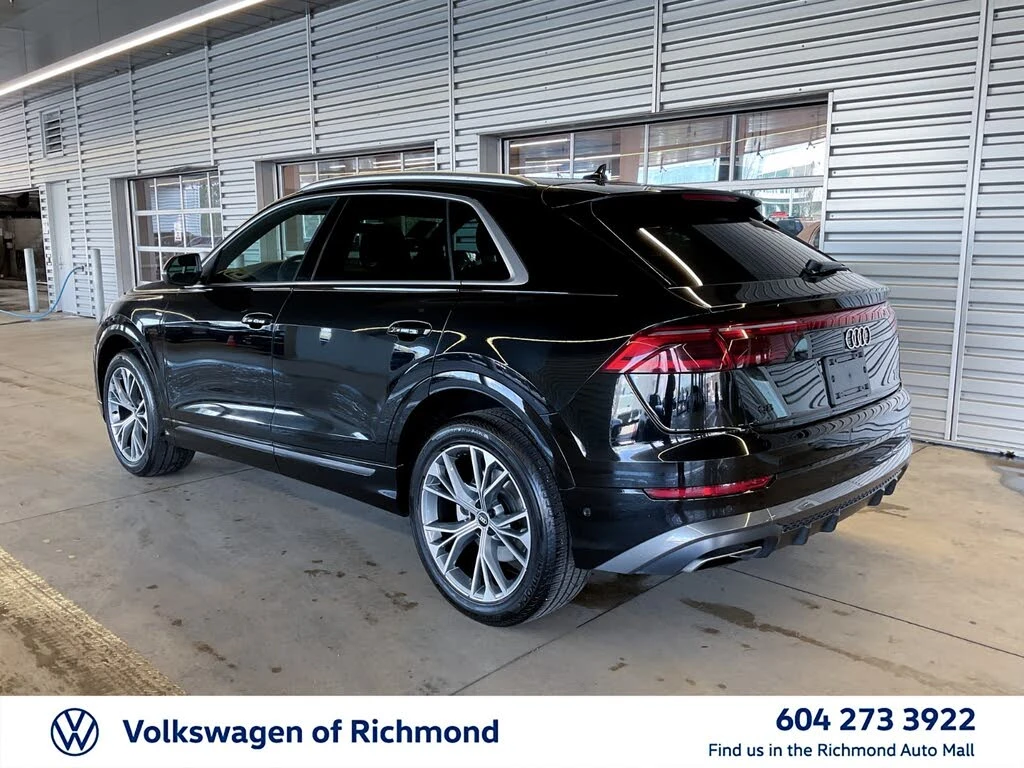 Audi Q8 55TFSI* DISTRONIC* 360* ОБДУХ* ПАНО* КРАЙНА ЦЕНА, снимка 6 - Автомобили и джипове - 55626885