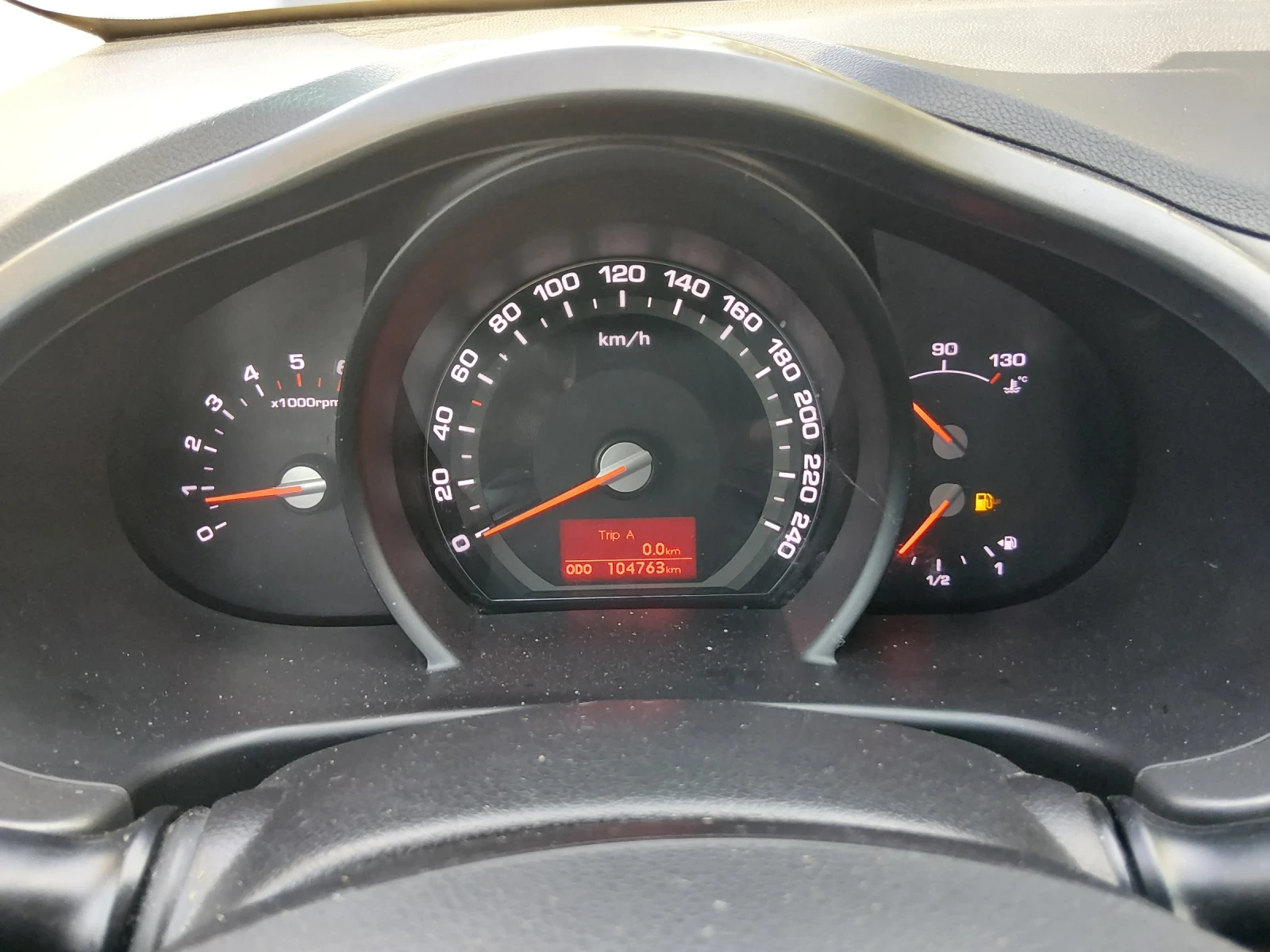 Kia Sportage, снимка 4 - Автомобили и джипове - 55958080
