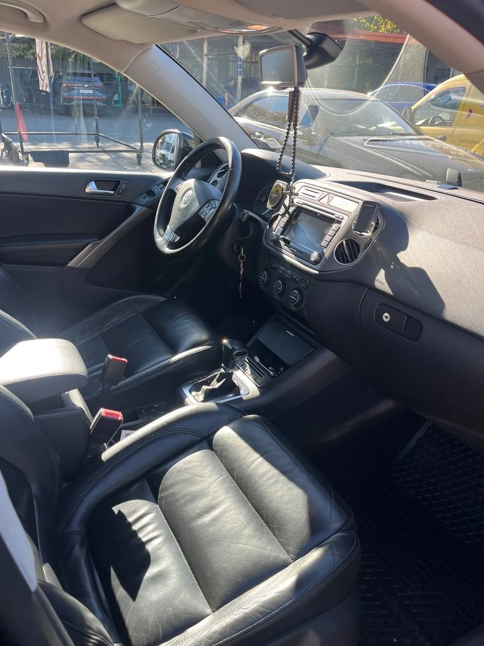 VW Tiguan, снимка 5 - Автомобили и джипове - 56531376