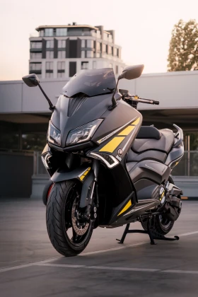  Yamaha T-max