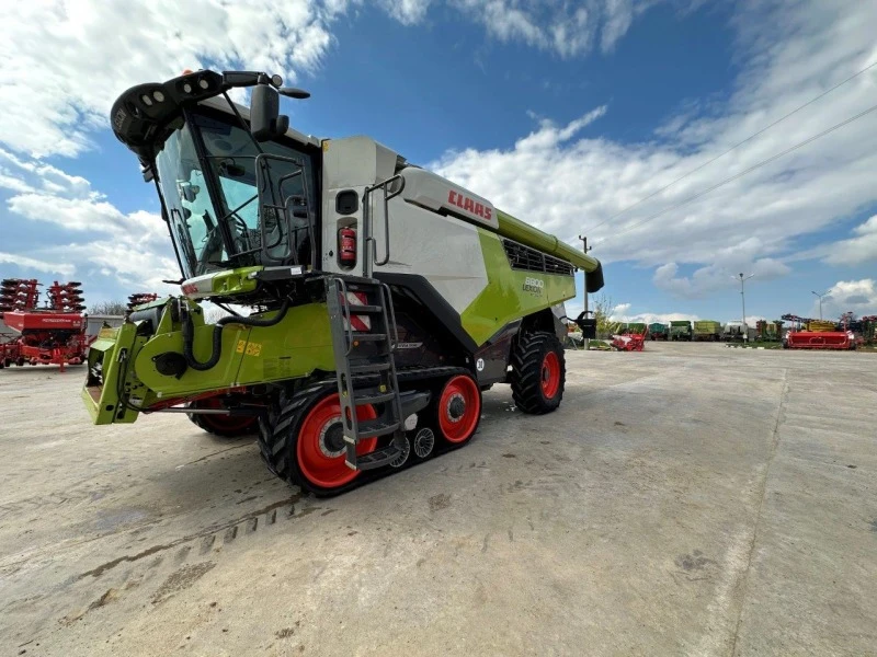 Комбайн Claas LEXION 8800TT-НАЛИЧЕН!, снимка 9 - Селскостопанска техника - 46260741