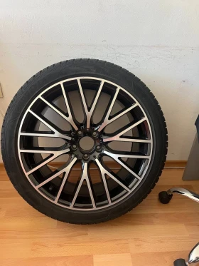 Гуми с джанти Goodyear 255/40R20, снимка 4
