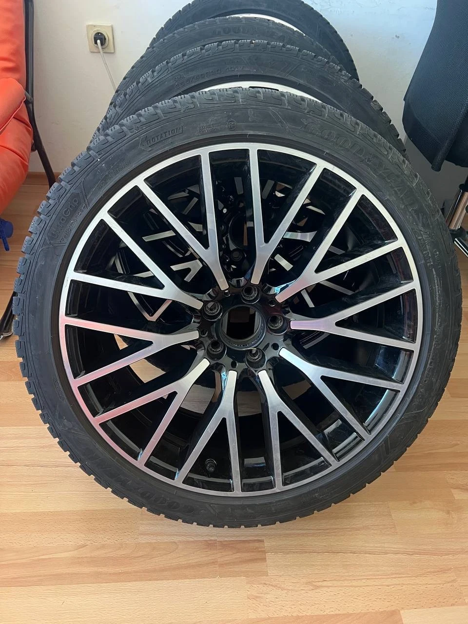 ���� � ������ 255/40R20 �� Mercedes-Benz S 400 | Mobile.bg � ����������� 3