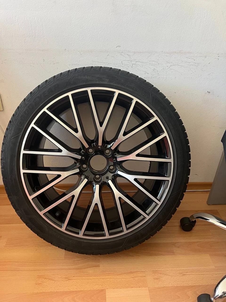 ���� � ������ 255/40R20 �� Mercedes-Benz S 400 | Mobile.bg � ����������� 4