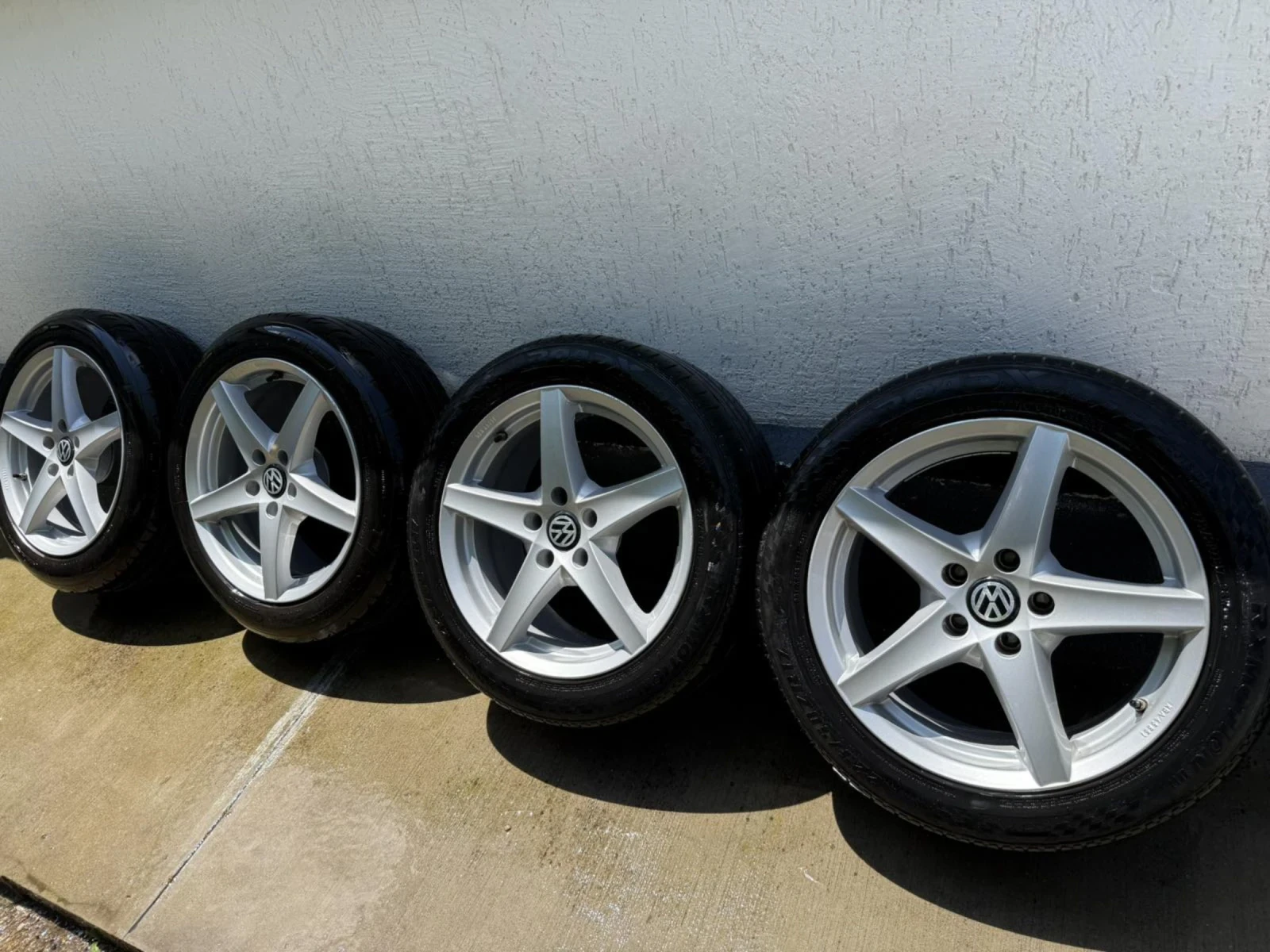 Гуми с джанти Rotex 225/50R17