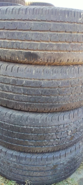 Гуми Зимни 265/60R18, снимка 1 - Гуми и джанти - 44105865