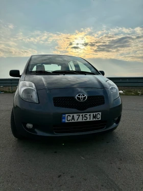 Toyota Yaris 1.3, снимка 1