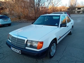 Mercedes-Benz E 200, снимка 1