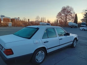 Mercedes-Benz E 200, снимка 3