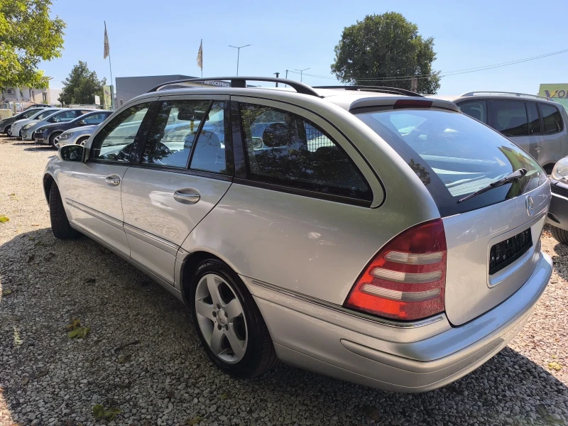 Mercedes-Benz C 180 Benzin avtomat , снимка 4 - Автомобили и джипове - 47983769