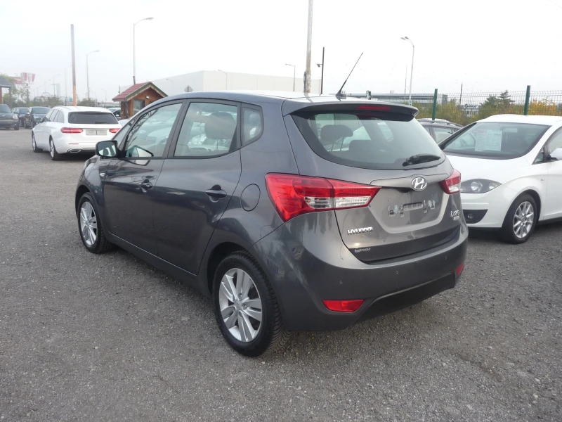 Hyundai Ix20 1.4CRDI ПЕРФЕКТЕН, снимка 5 - Автомобили и джипове - 47760659