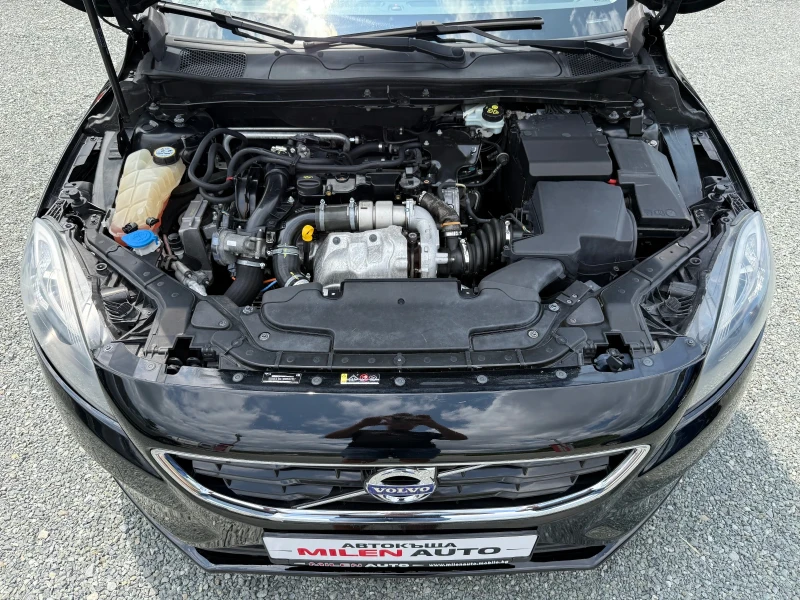 Volvo V40 (KATO НОВА), снимка 17 - Автомобили и джипове - 49728399