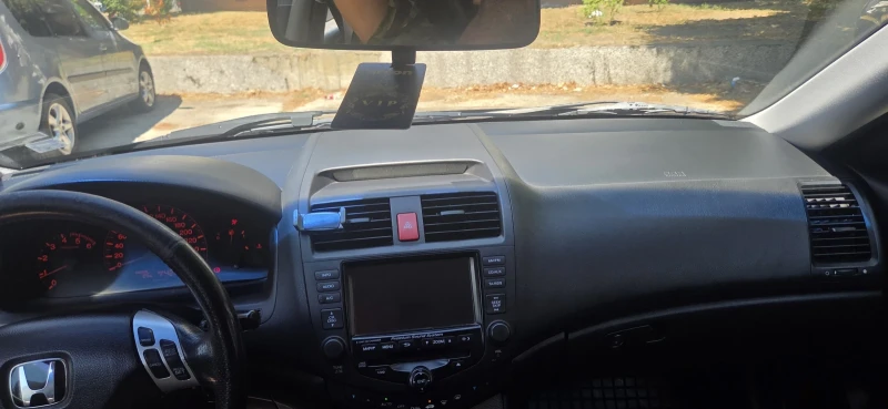 Honda Accord, снимка 6 - Автомобили и джипове - 52409050