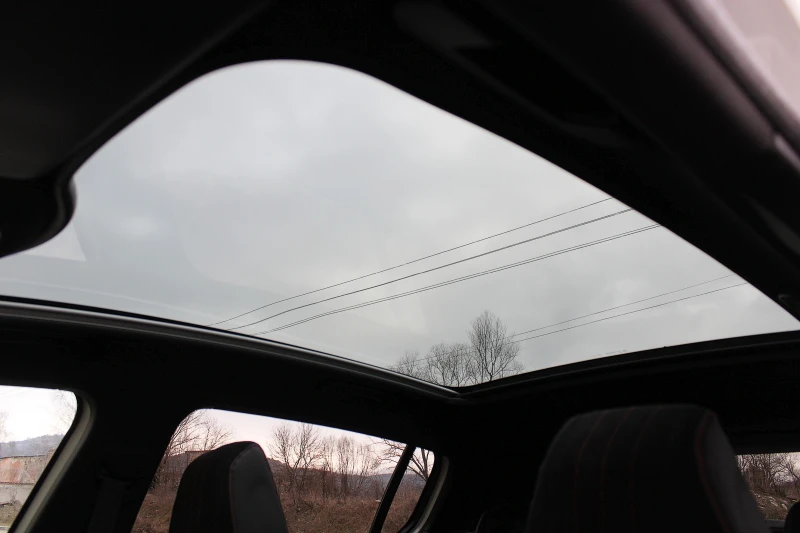 Peugeot 308 1.6HDI/GT-LINE/KAMERA/PANORAMA/DISTRONIC/FULL LED, снимка 17 - Автомобили и джипове - 53298842