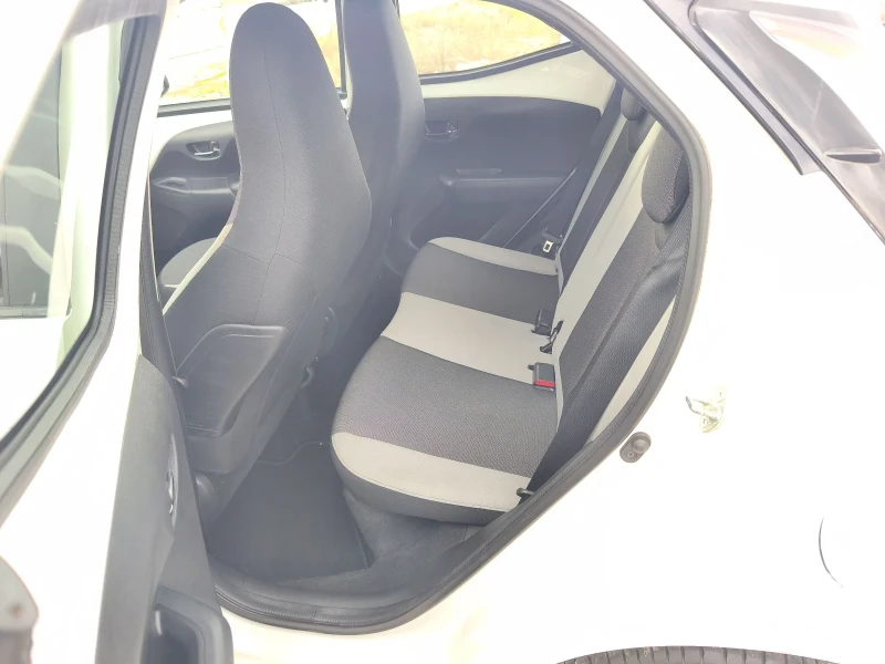 Toyota Aygo, снимка 12 - Автомобили и джипове - 53524745