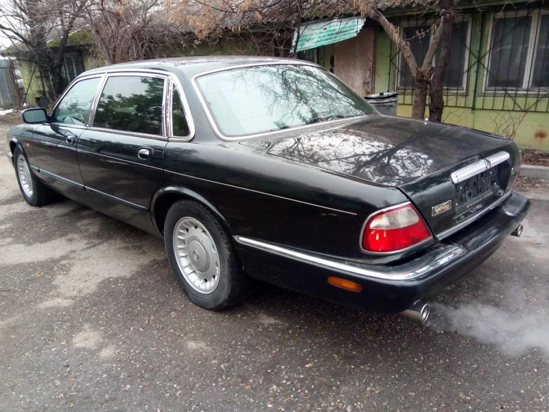 Jaguar Daimler XJ V8 long  - изображение 3