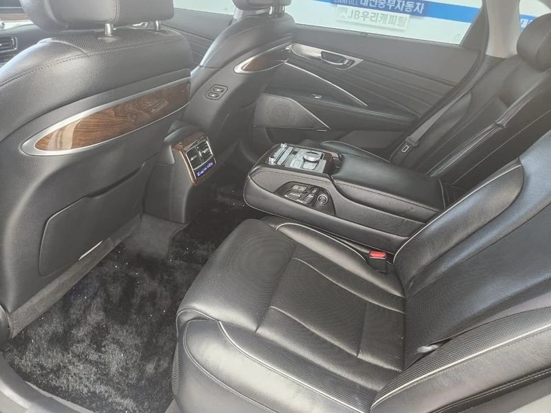 Kia K9 3.8 Automatic КРАЙНА ЦЕНА: 15142 EUR !!!РЕАЛНА КРА, снимка 10 - Автомобили и джипове - 55968222