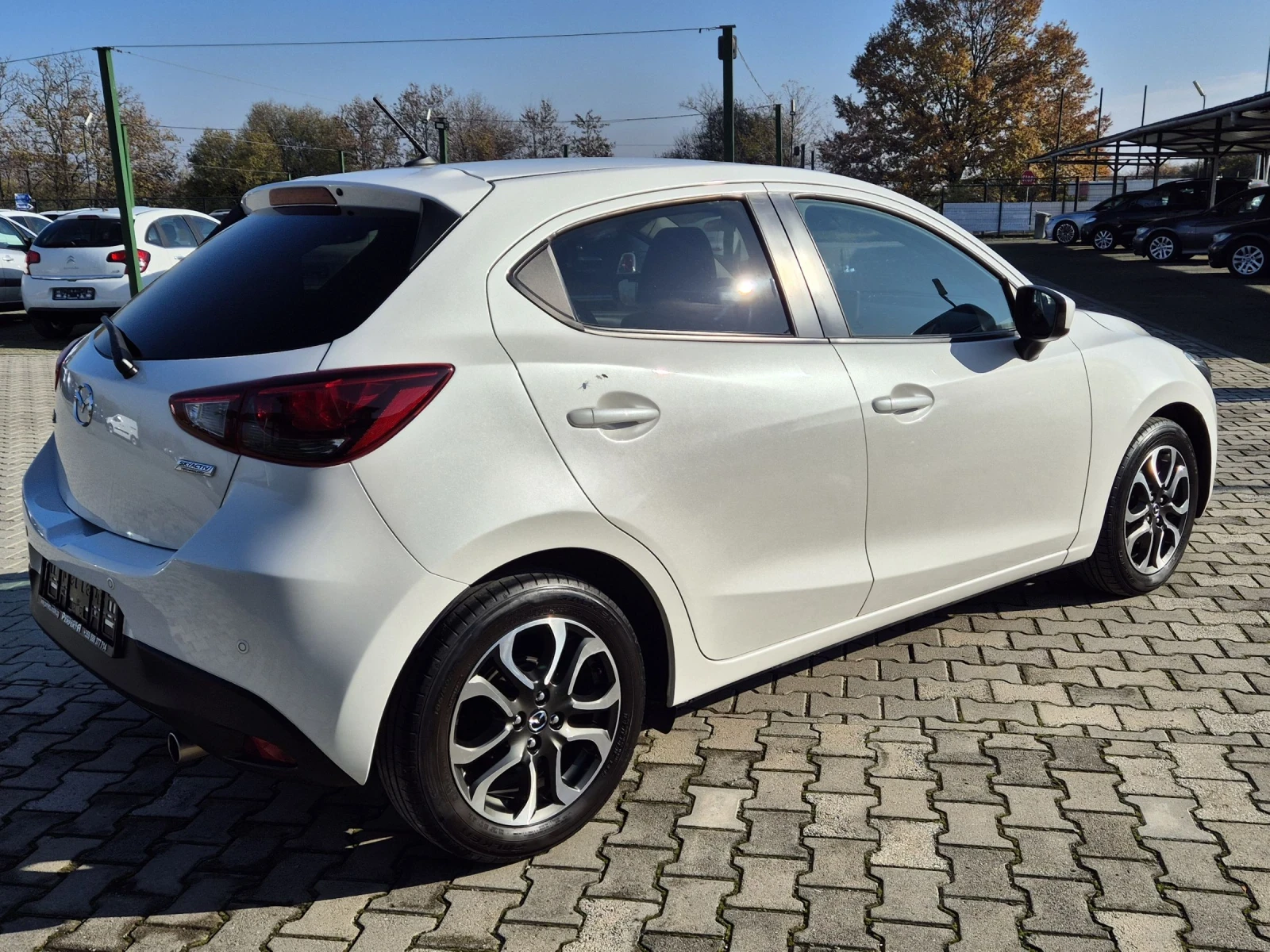 Mazda 2 1.5 диз.105к.с. - изображение 7