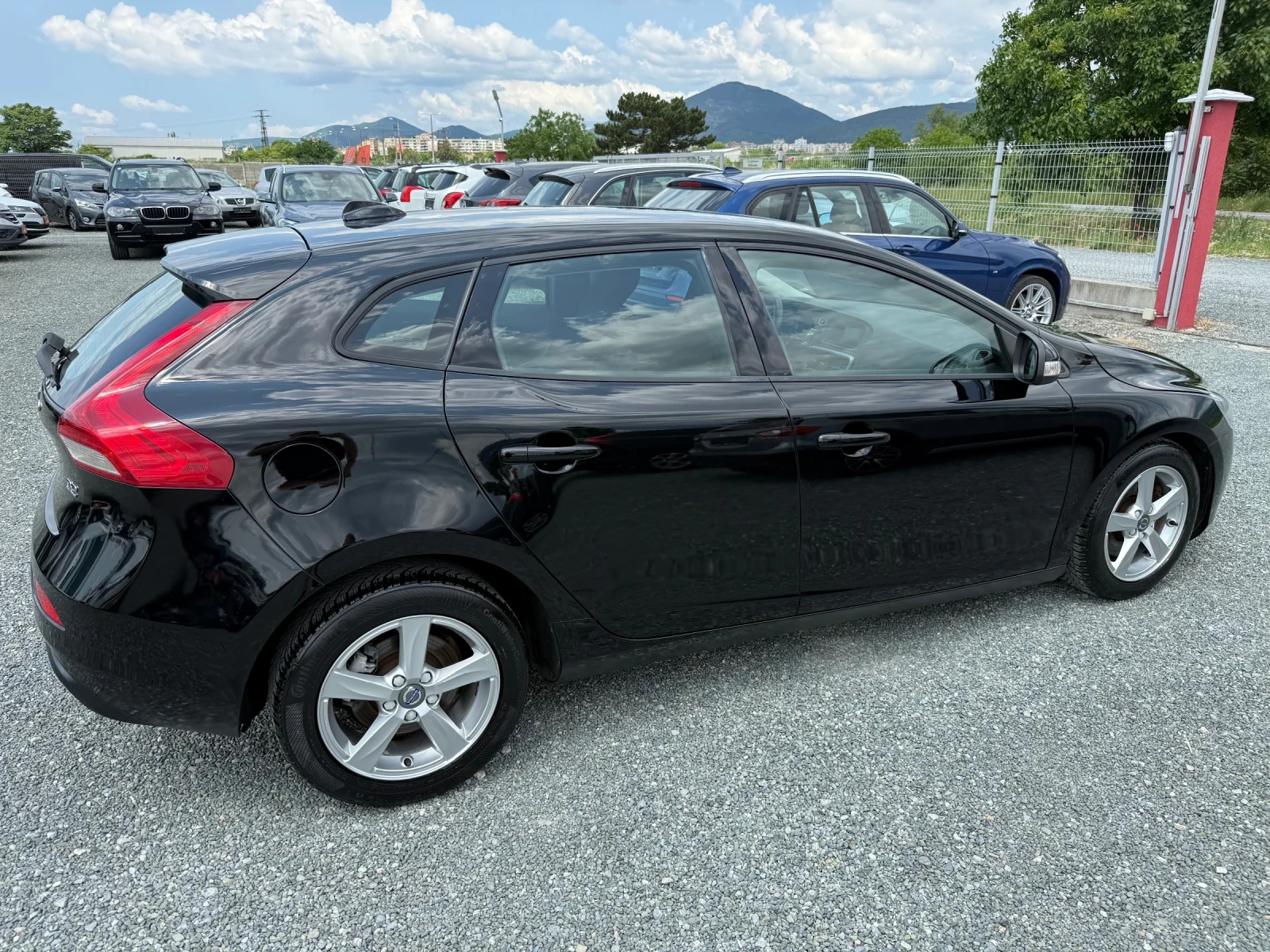 Volvo V40 (KATO НОВА) - изображение 5