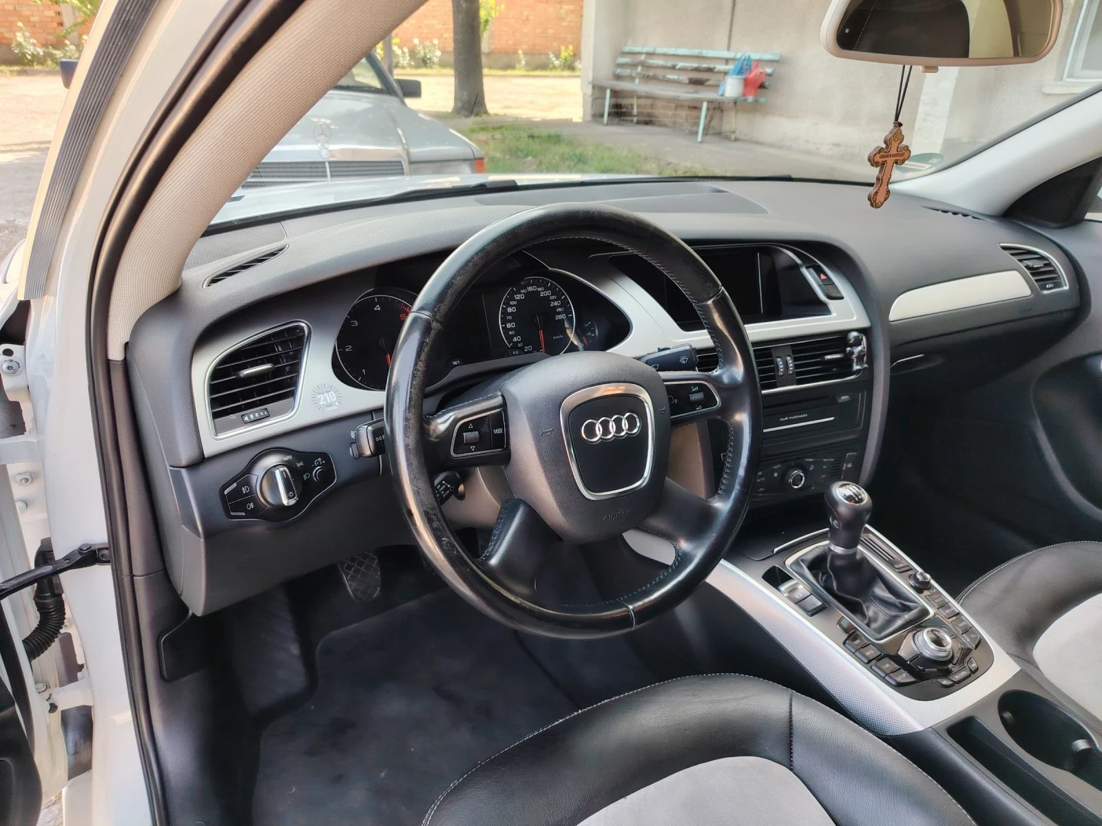 Audi A4 2.0 TDI - изображение 10