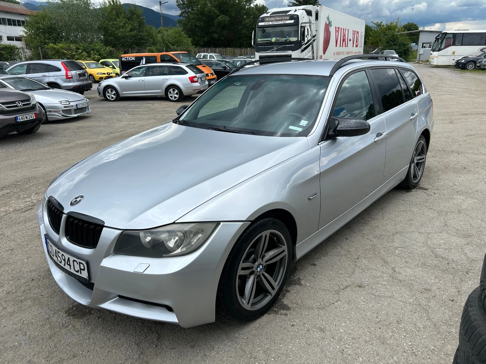 BMW 330 BMW 330xd Touring - изображение 2