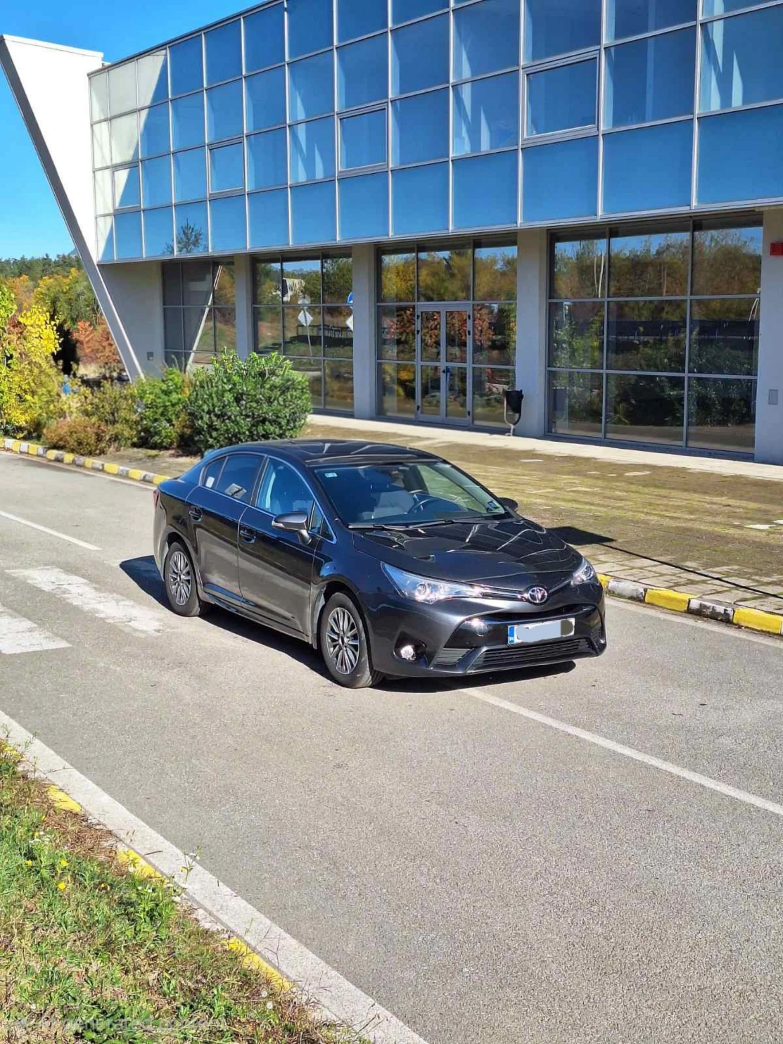 Toyota Avensis  - изображение 2