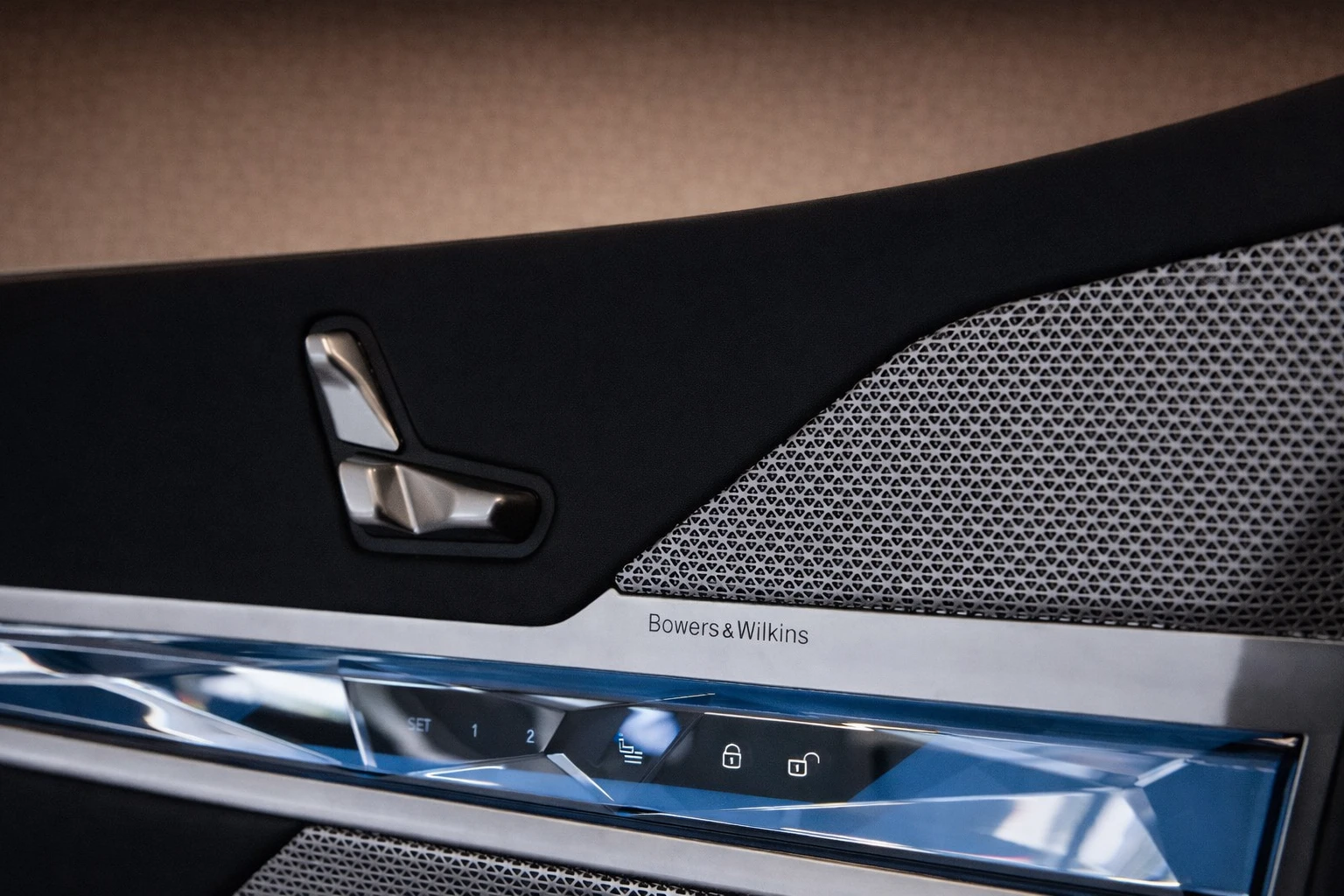 BMW 740 xDrive M Sport BOWERS & WILKINS | Mobile.bg � ����������� 11