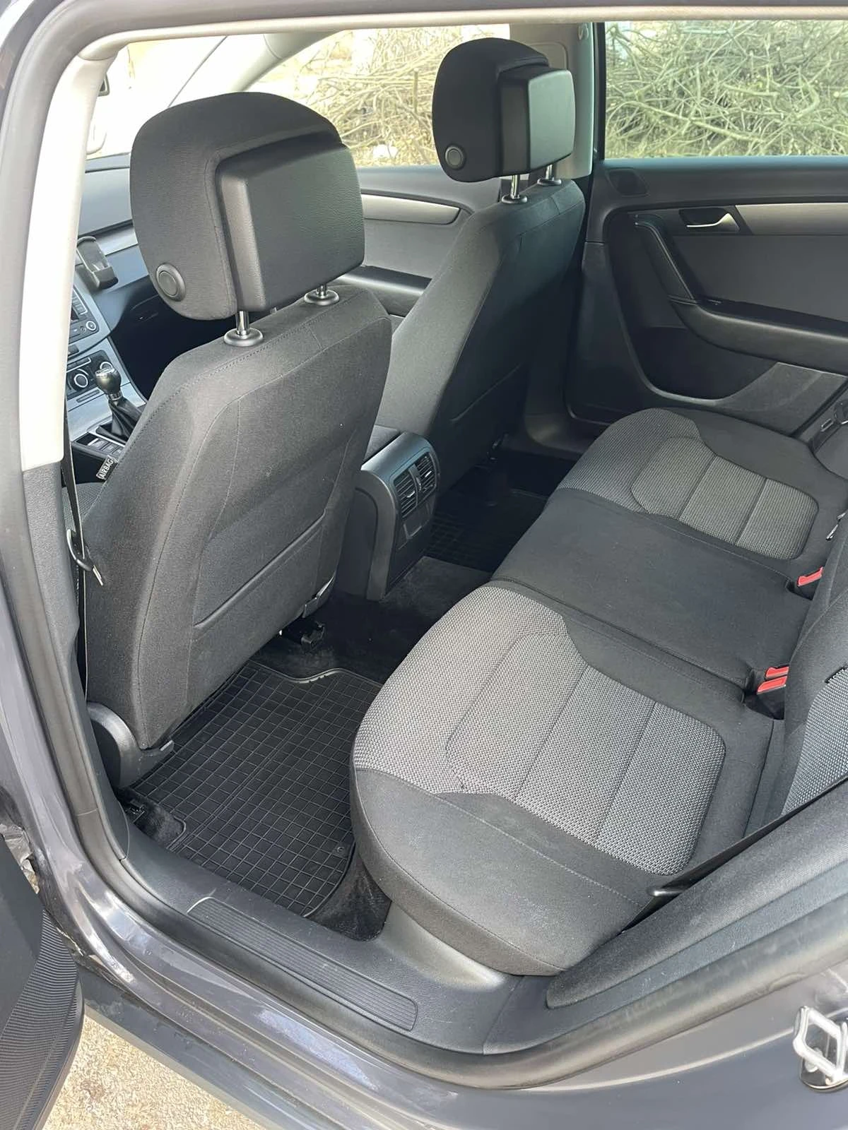 VW Passat 2.0 TDI, 140 �.�  | Mobile.bg � ����������� 9