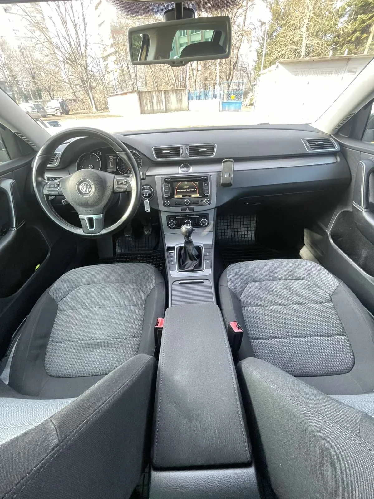 VW Passat 2.0 TDI, 140 �.�  | Mobile.bg � ����������� 10