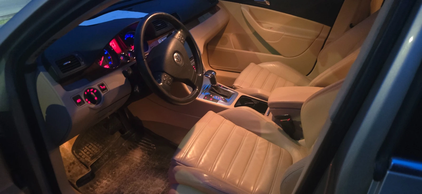 VW Passat 3.2 V6 4motion, снимка 8 - Автомобили и джипове - 53974437