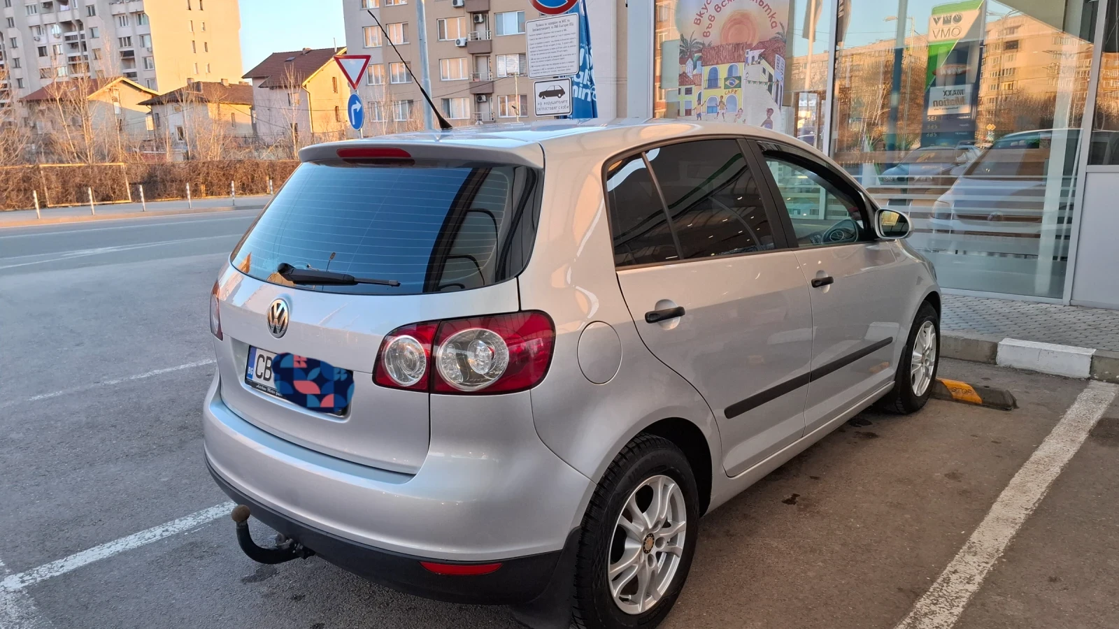 VW Golf Gas-5evro/100km