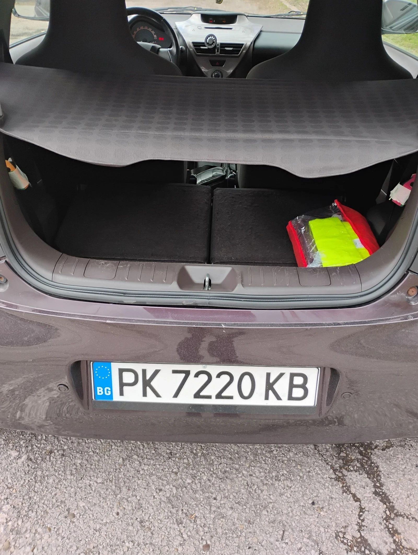 Toyota IQ, снимка 7 - Автомобили и джипове - 54364866