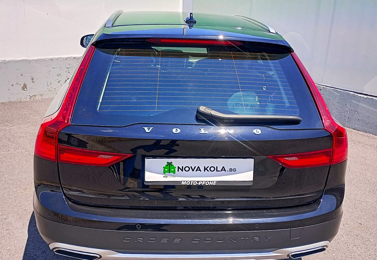 Volvo V90 Cross Country 2.0 D5 (235 кс) AWD Automatic, снимка 6 - Автомобили и джипове - 54844208