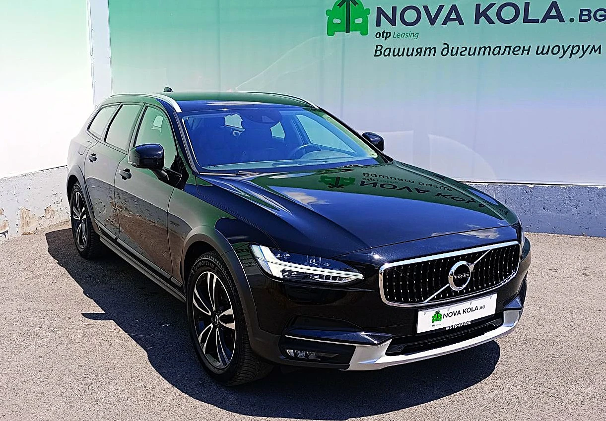 Volvo V90 Cross Country 2.0 D5 (235 кс) AWD Automatic, снимка 2 - Автомобили и джипове - 54844208