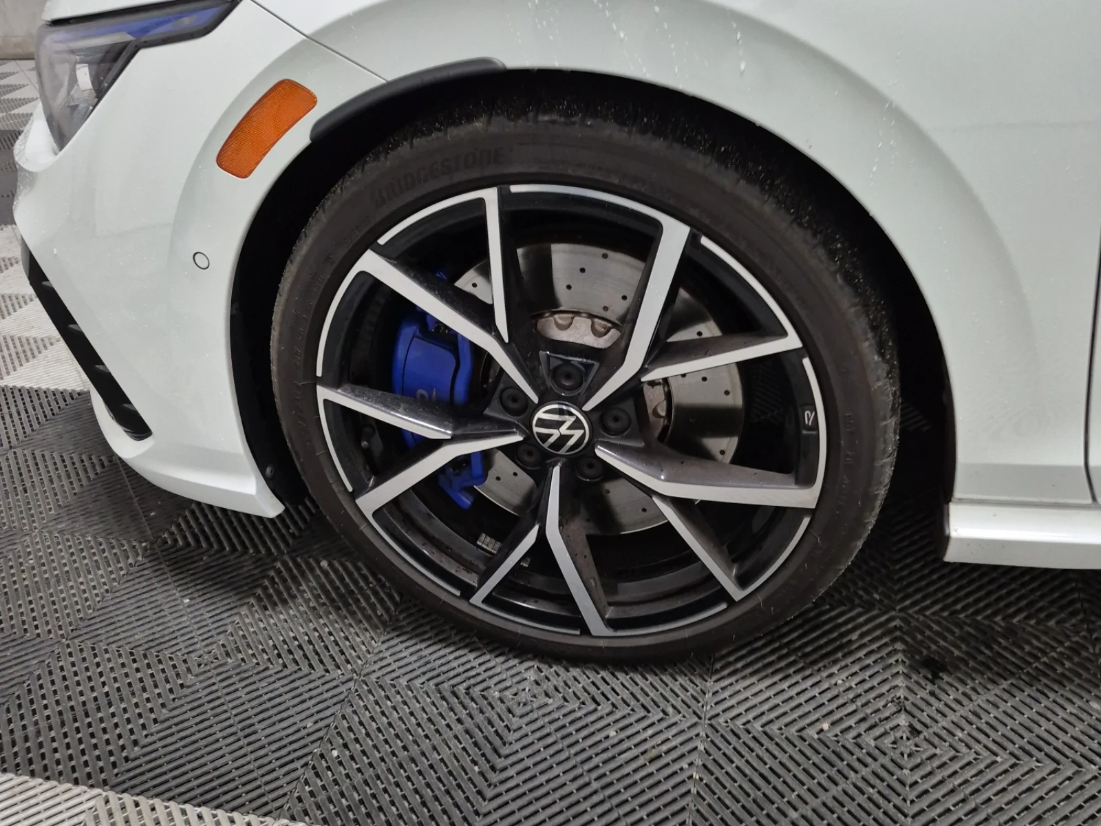 VW Golf R, снимка 8 - Автомобили и джипове - 54858925