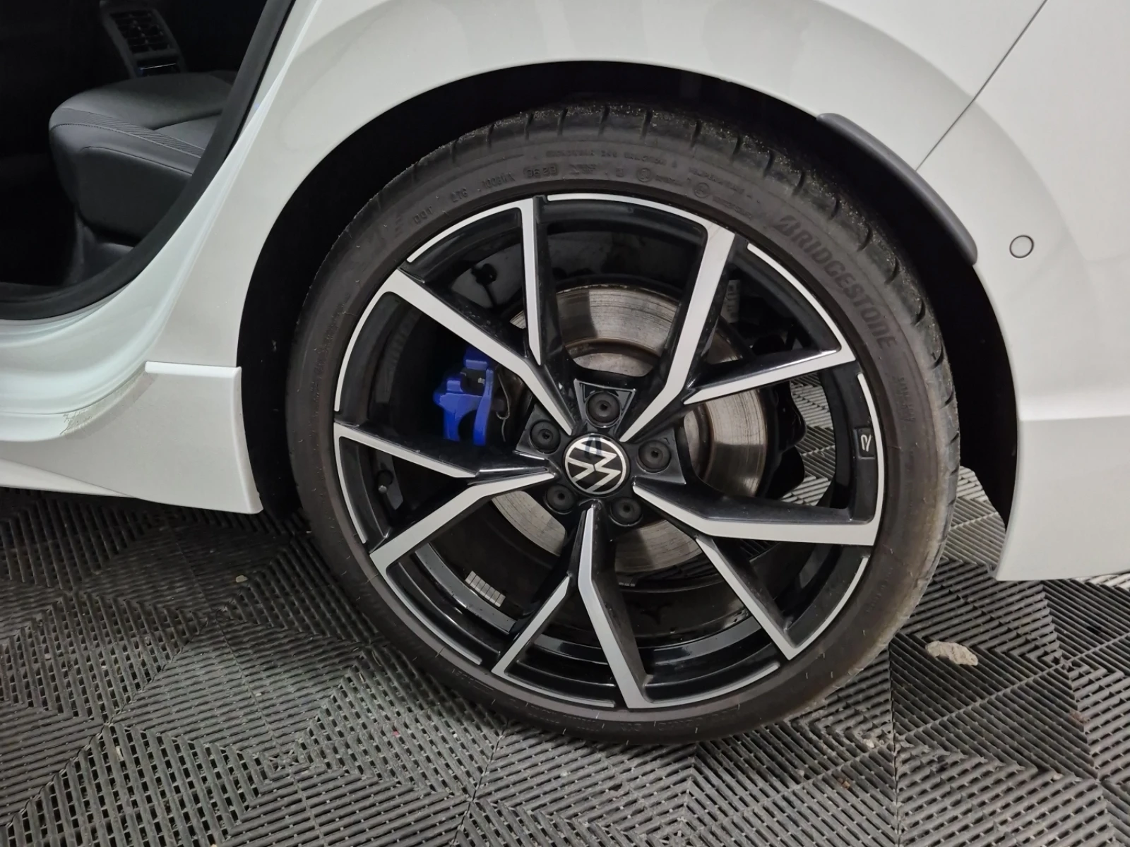 VW Golf R, снимка 9 - Автомобили и джипове - 54858925