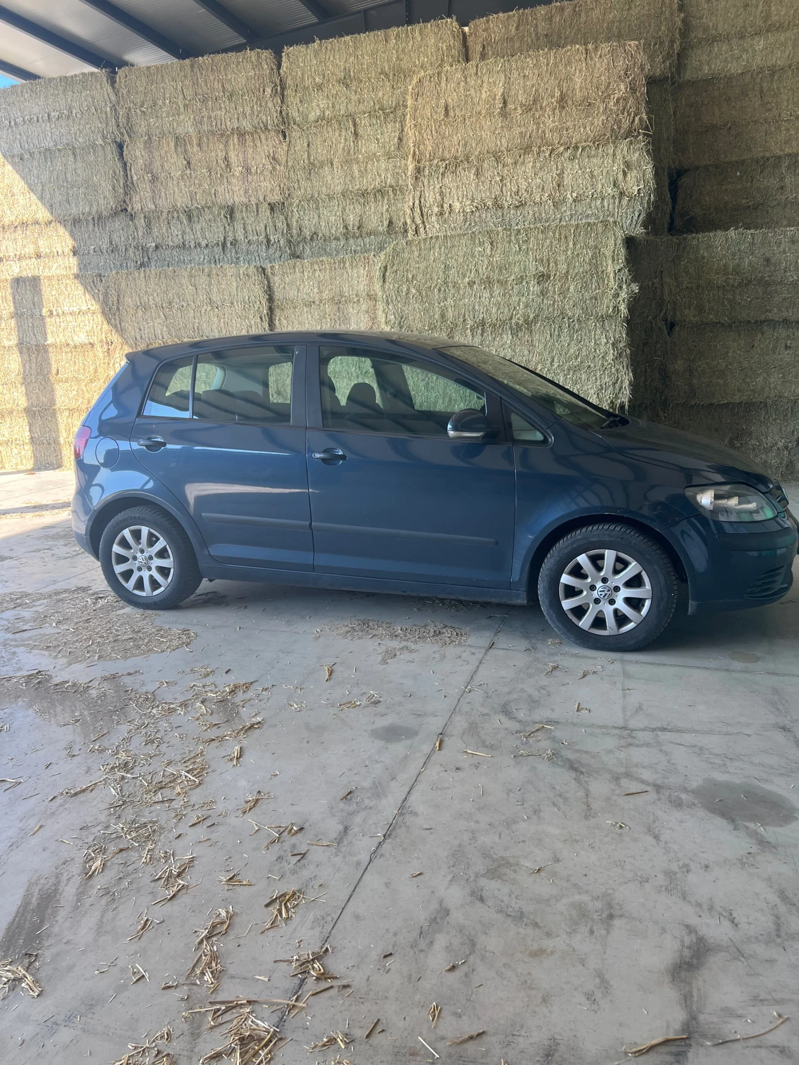 VW Golf Plus, снимка 4 - Автомобили и джипове - 55610716