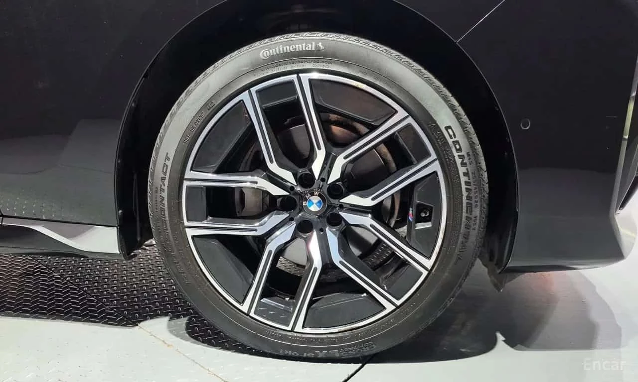 BMW 740 d * xDrive * M Sport * Обдухване * Head up * 360 *, снимка 5 - Автомобили и джипове - 56279546