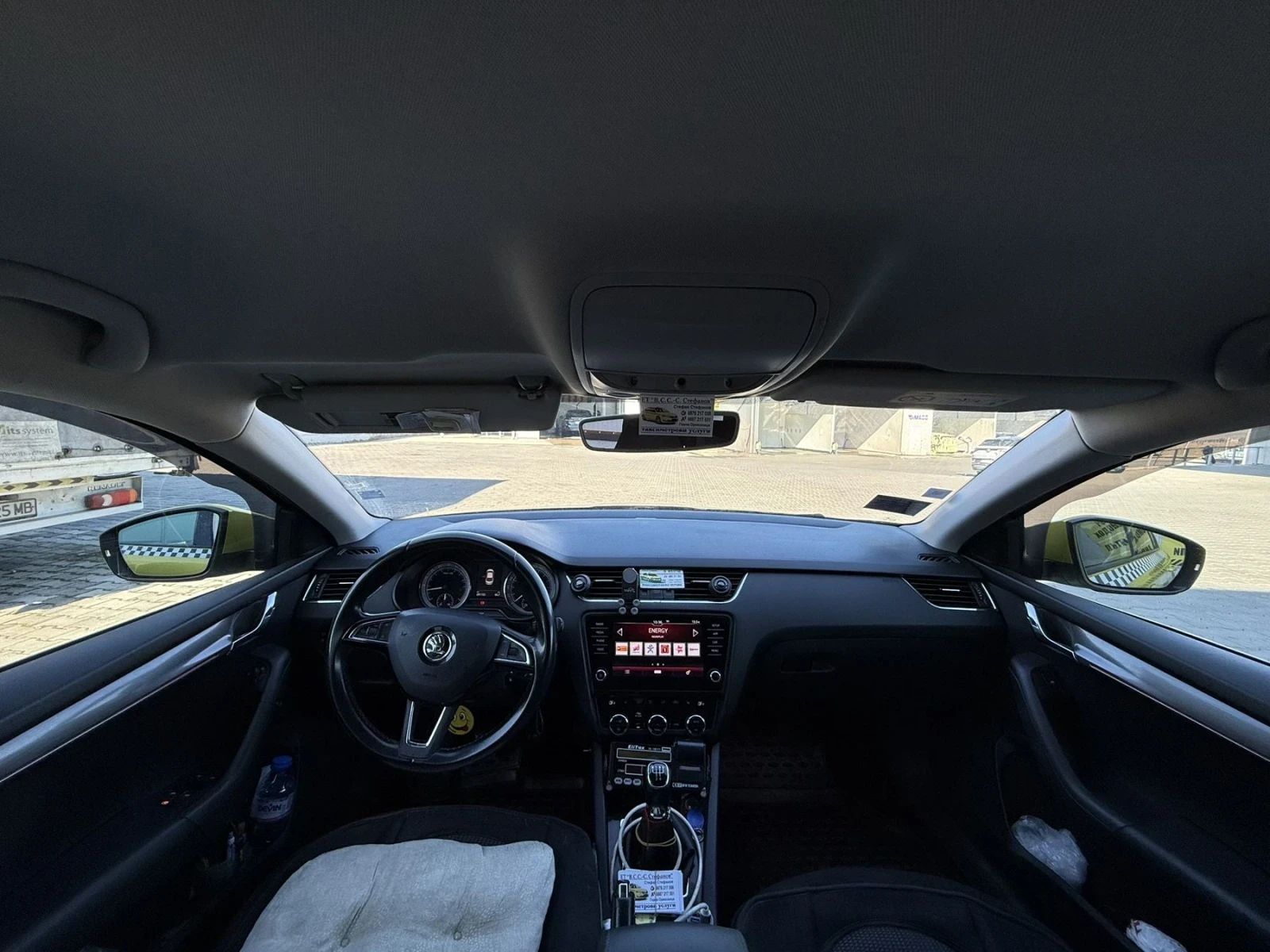 Skoda Octavia 1.6, снимка 9 - Автомобили и джипове - 56334850