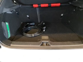 Volvo EX30 Extended Range Ultra, снимка 8
