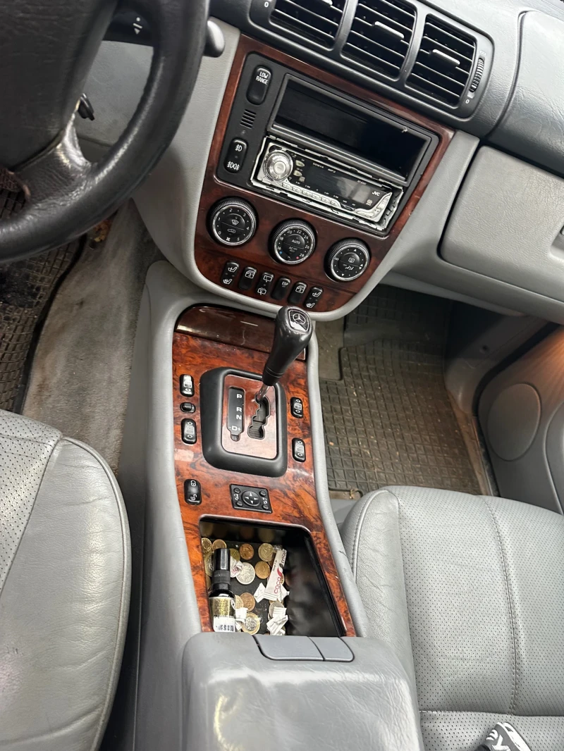 Mercedes-Benz ML 270, снимка 5 - Автомобили и джипове - 48509150