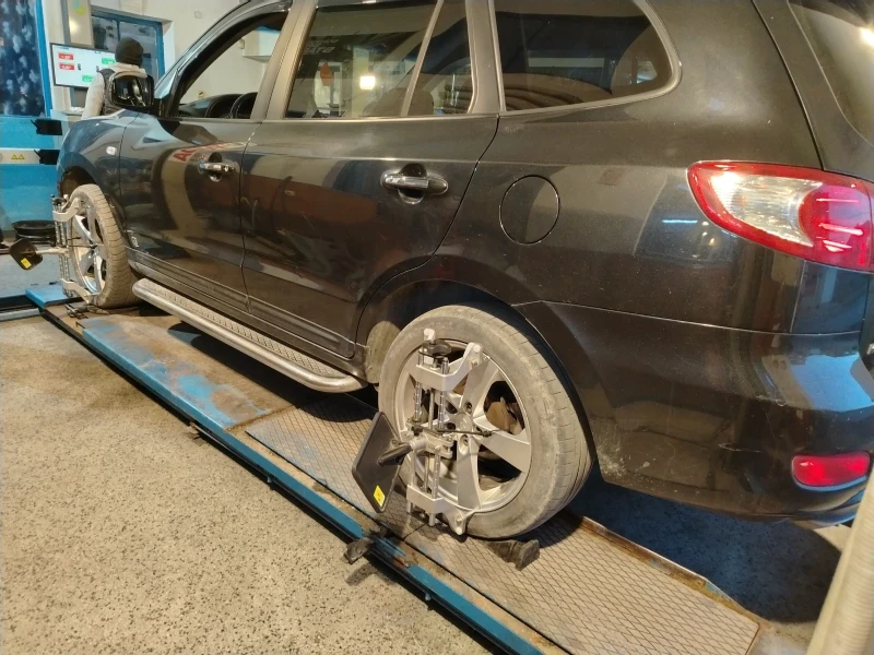 Hyundai Santa fe 2.7 газ/бензин, снимка 7 - Автомобили и джипове - 52055311