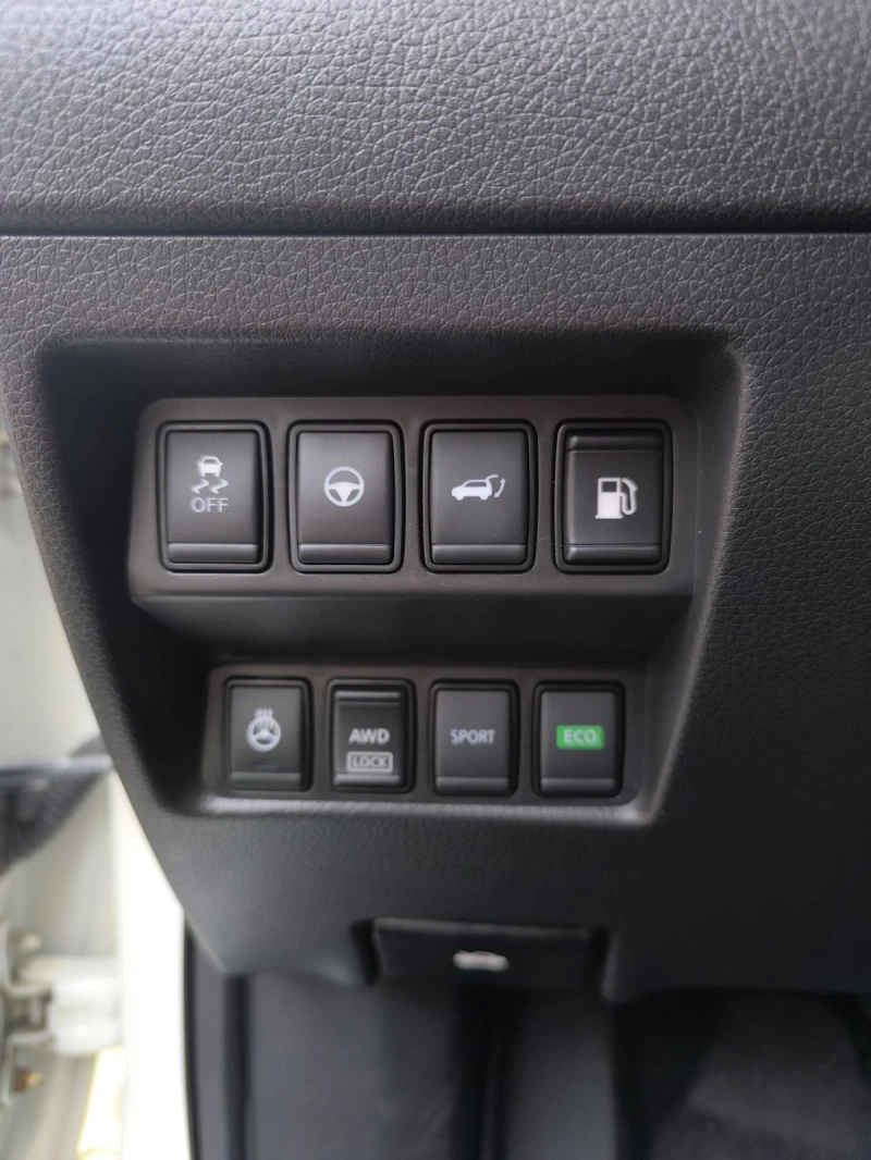 Nissan Rogue SV AWD, снимка 16 - Автомобили и джипове - 52772085