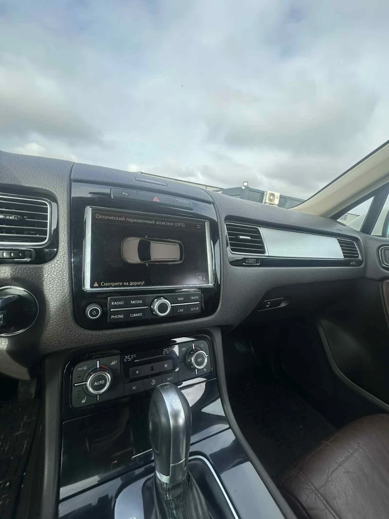 VW Touareg 3.0 tdi v6 blue motion, снимка 7 - Автомобили и джипове - 53370722