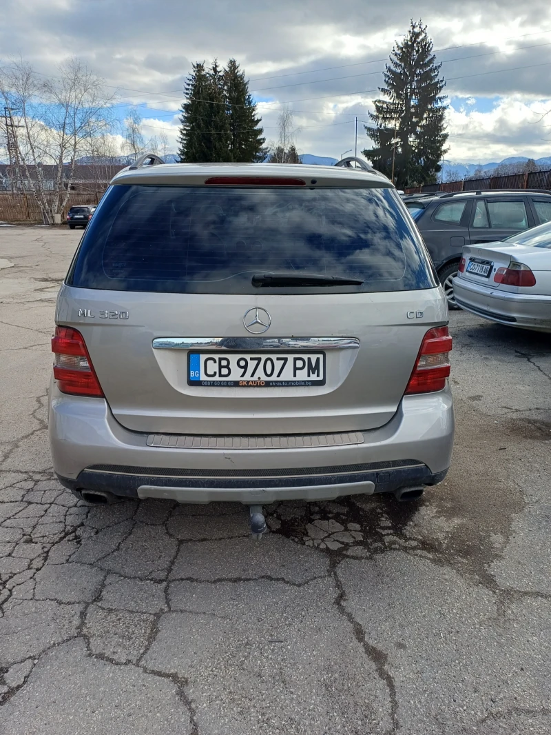 Mercedes-Benz ML 320, снимка 6 - Автомобили и джипове - 53445847