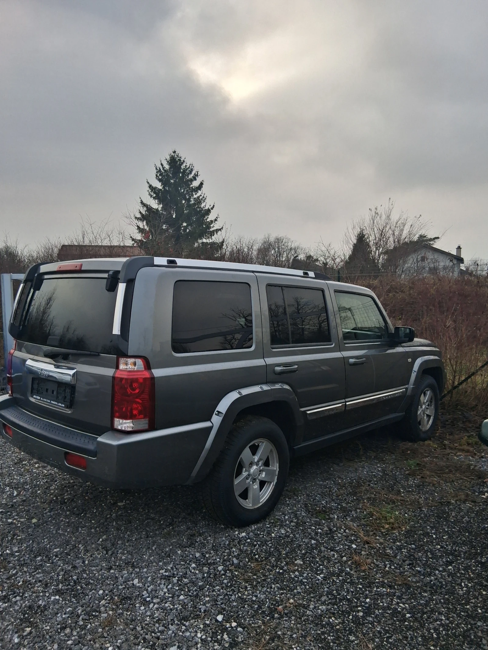 Jeep Commander 3.0 218кс - изображение 2