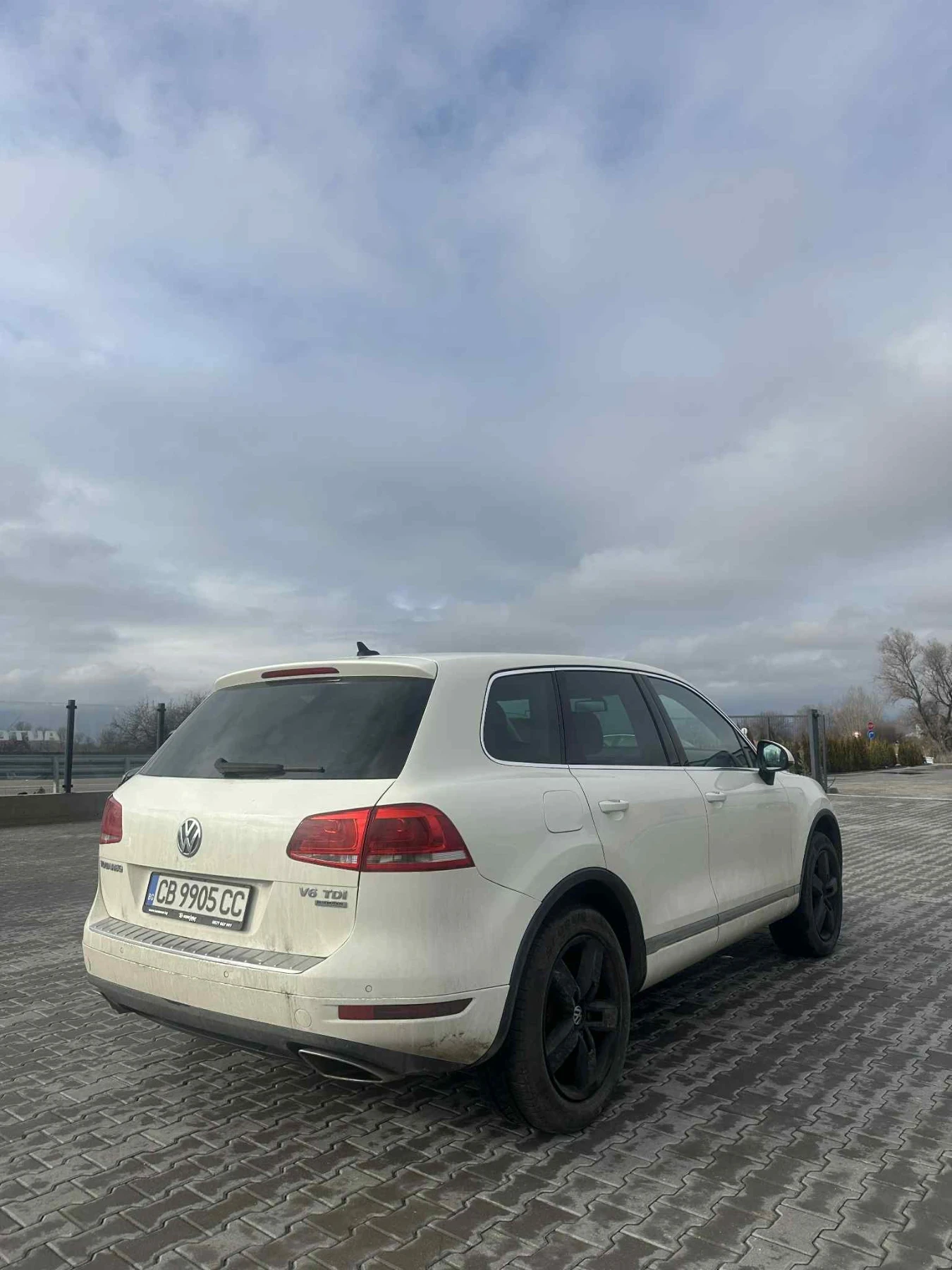 VW Touareg 3.0 tdi v6 blue motion - изображение 2