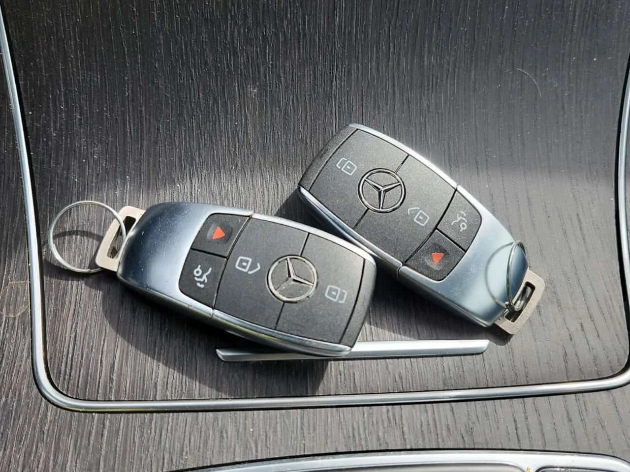 Mercedes-Benz GLC 300 PANO| LANE ASSIST| 2 КЛЮЧА| CARFAX| , снимка 17 - Автомобили и джипове - 53962385