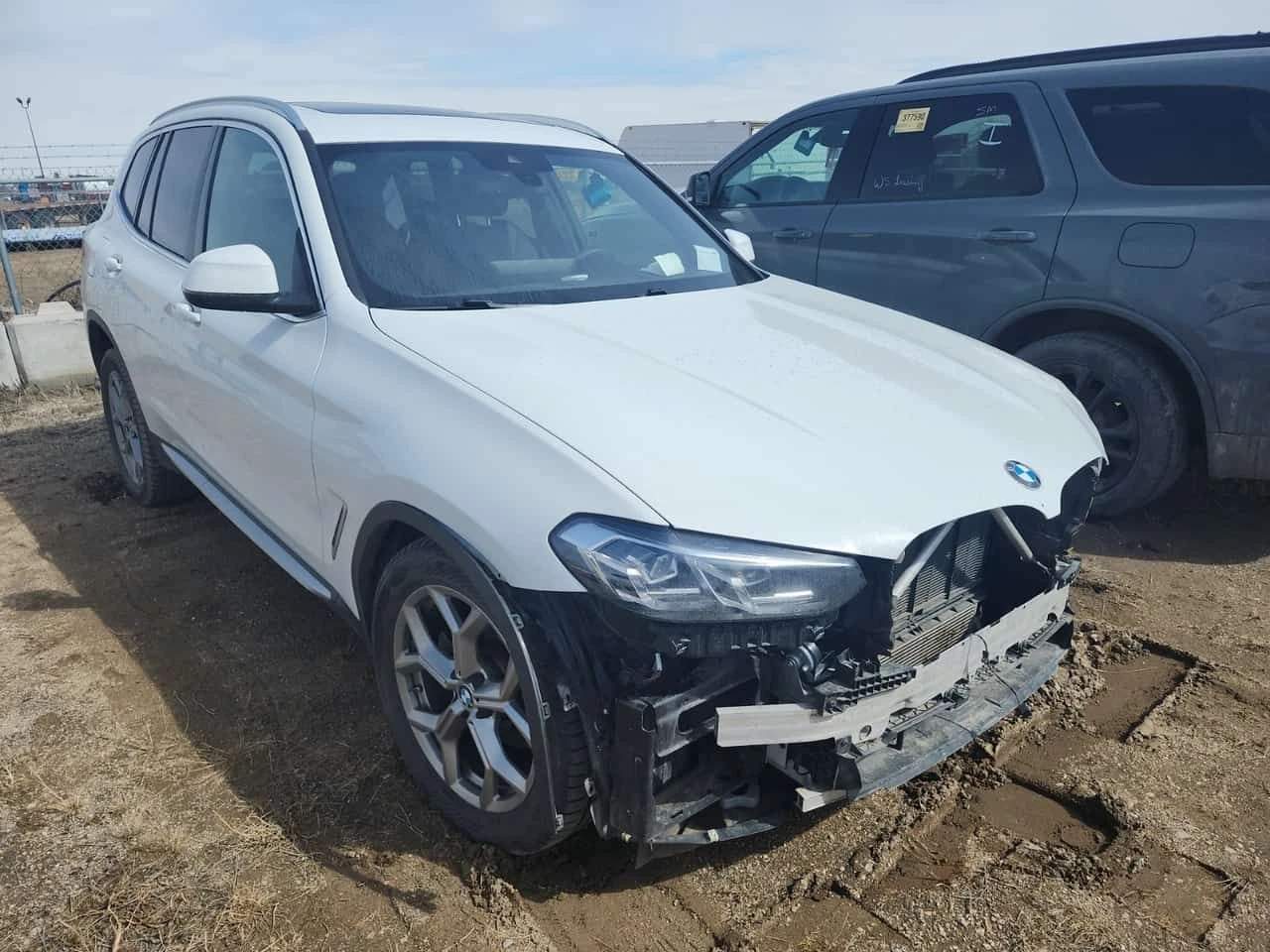 BMW X3 XDRIVE30I * ПОДГРЕВ НА ВОЛАН/СЕДАЛКИ* ПАНОРАМА* 